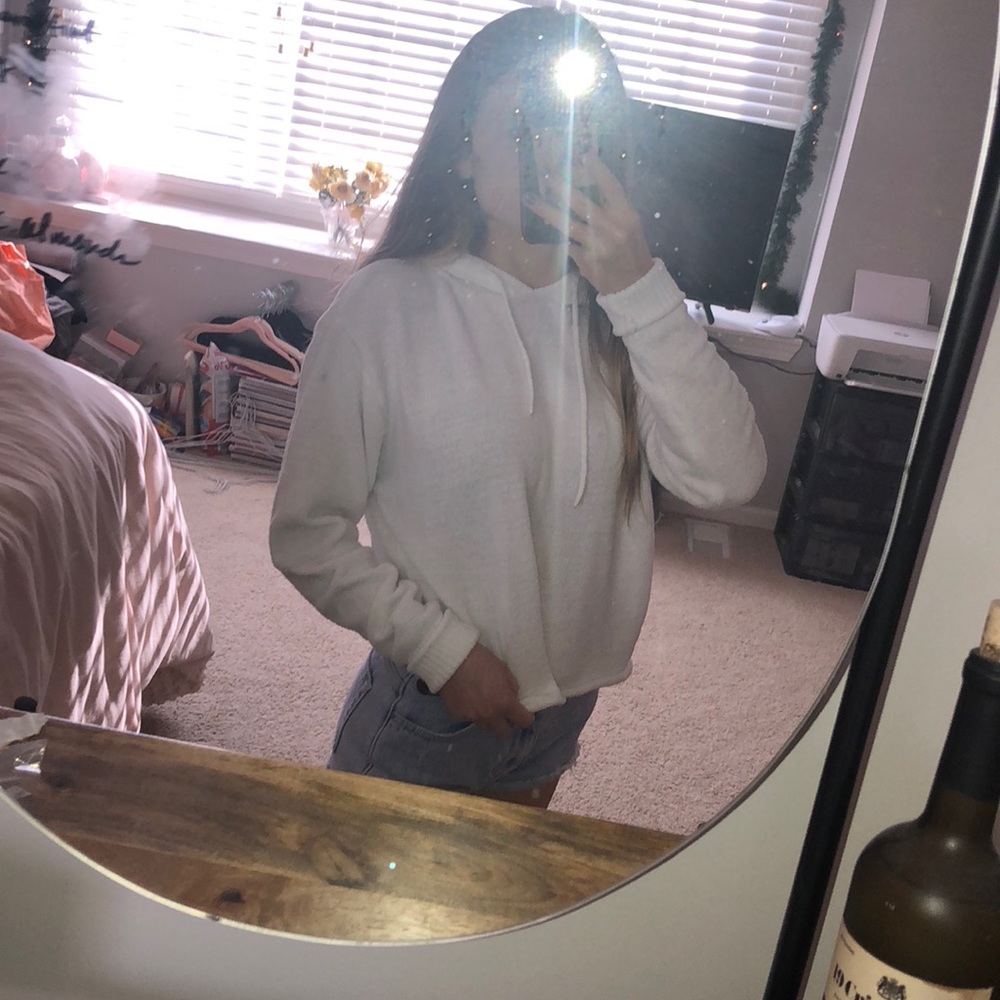 Cropped comfy sweatshirt